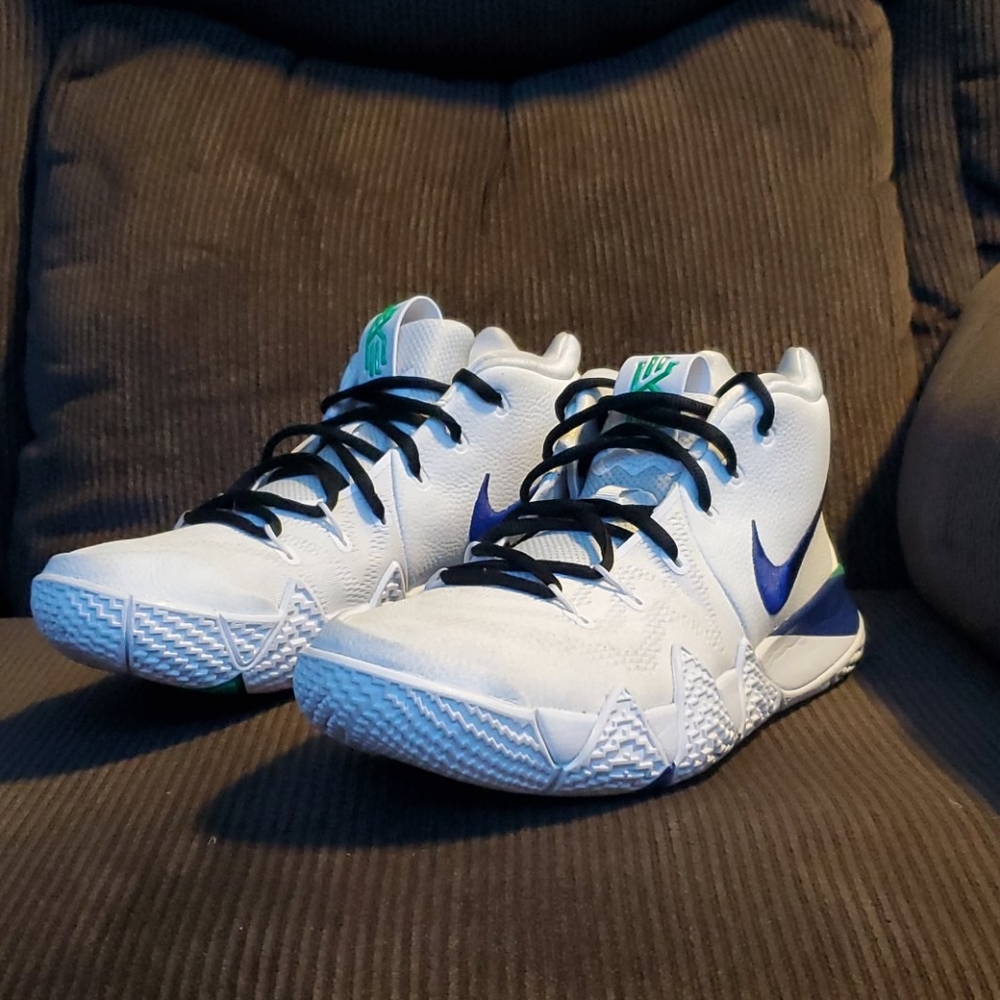 KYRIE 4 shoes